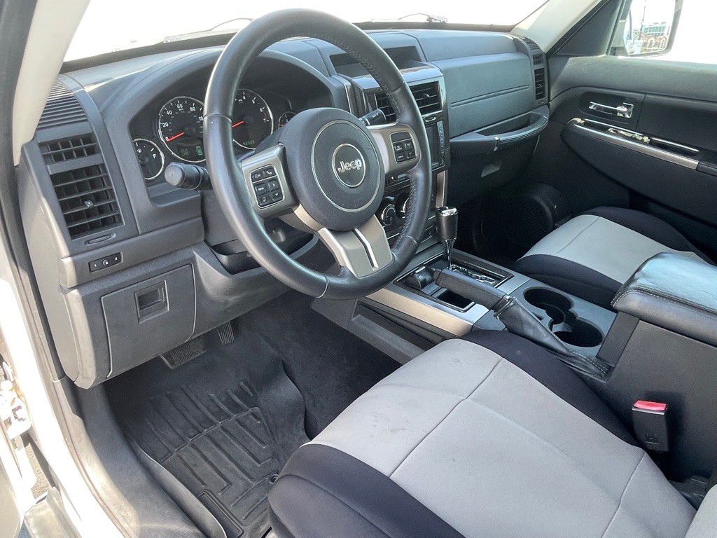 2012 Jeep Liberty Image 52