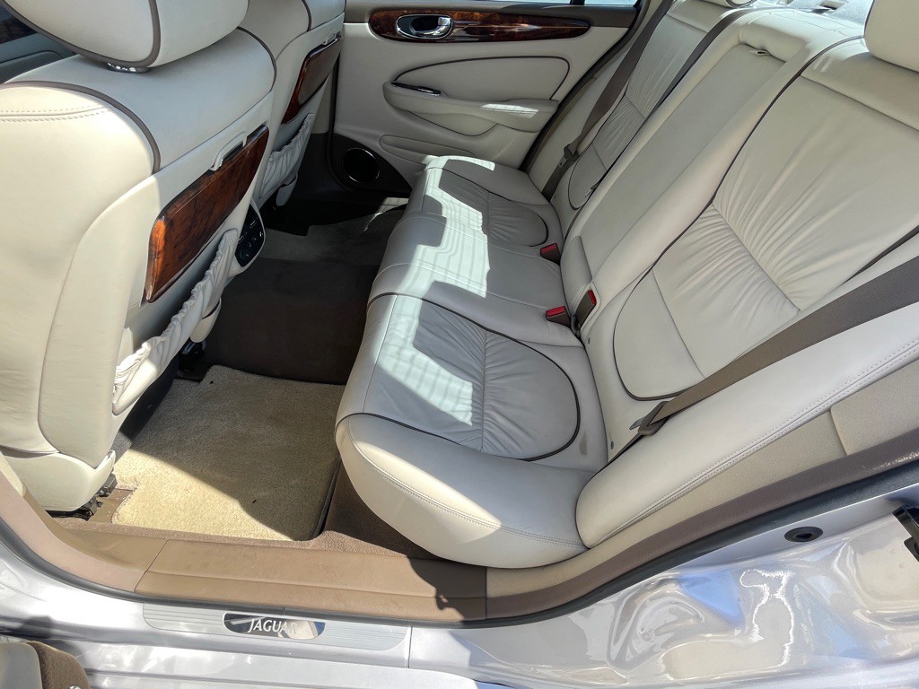 2006 Jaguar Vandenplas Image 58