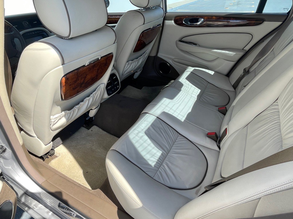 2006 Jaguar Vandenplas Image 59