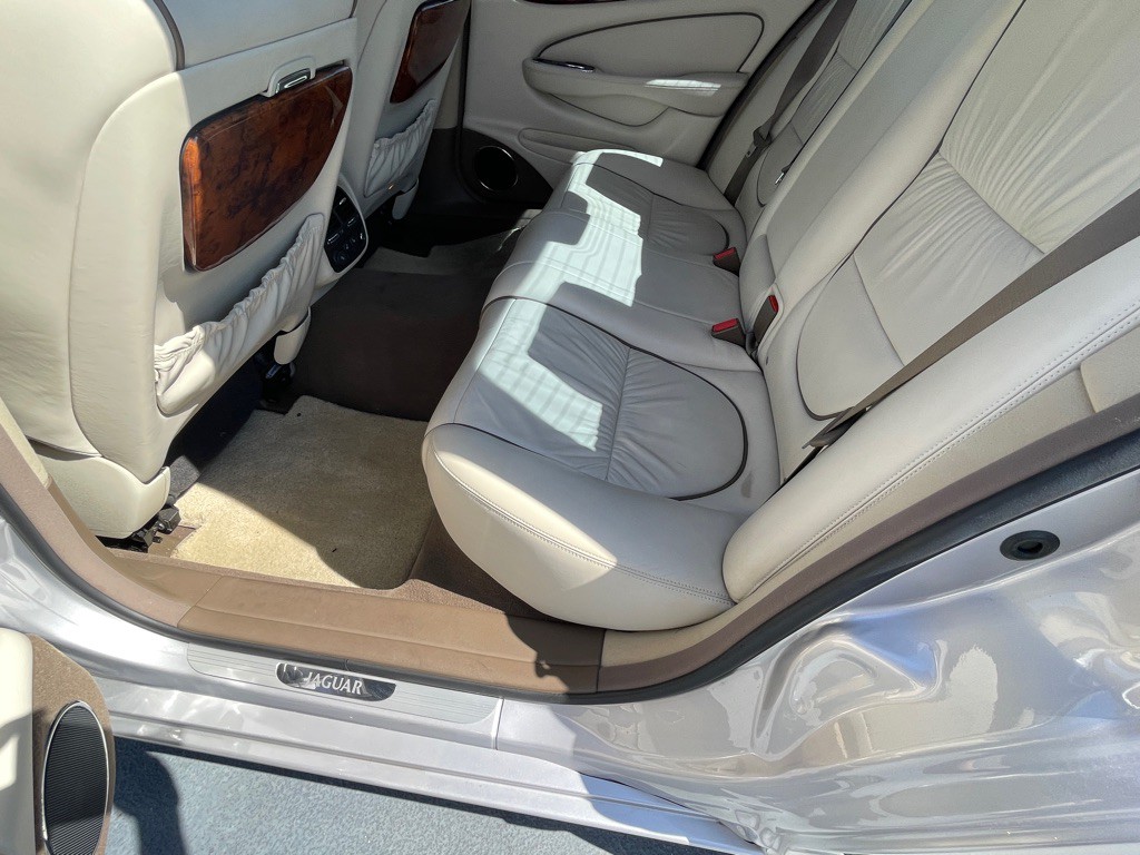 2006 Jaguar Vandenplas Image 62