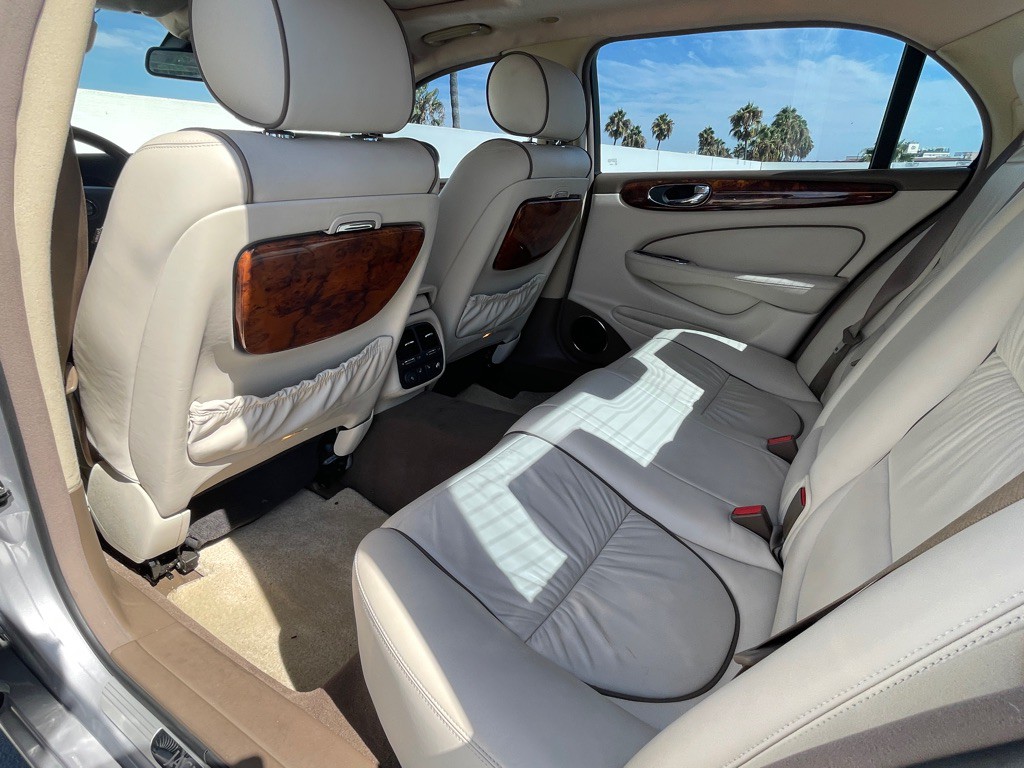 2006 Jaguar Vandenplas Image 67