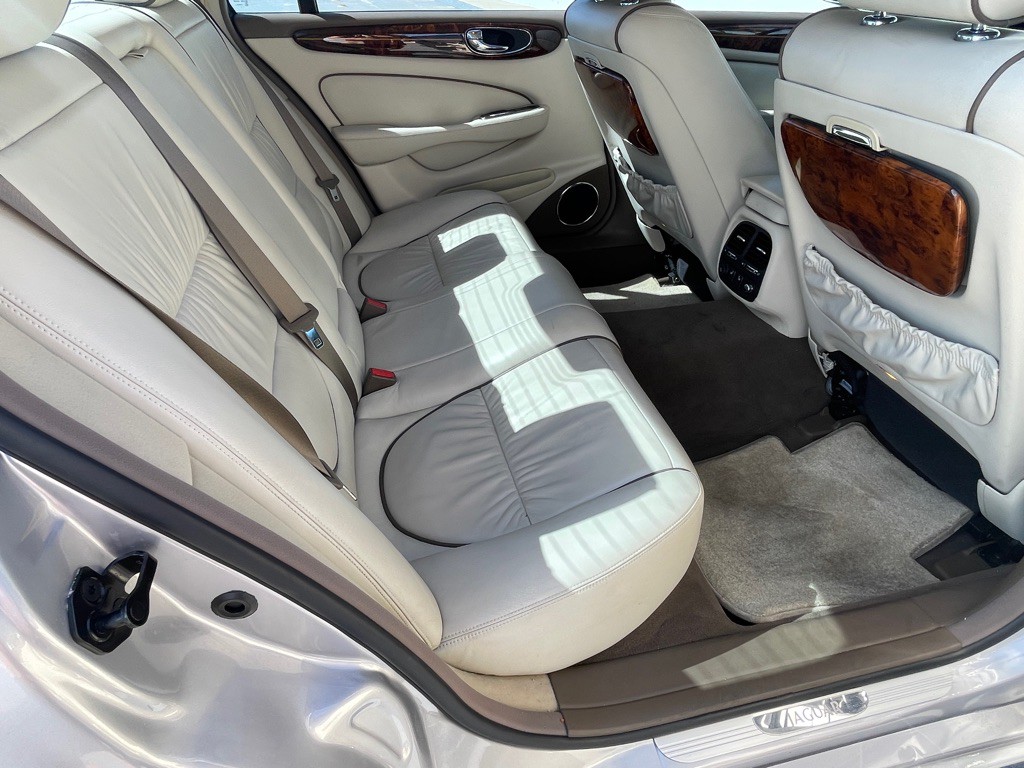 2006 Jaguar Vandenplas Image 72