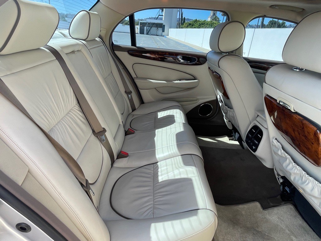 2006 Jaguar Vandenplas Image 75