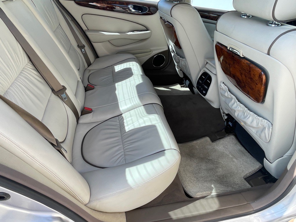 2006 Jaguar Vandenplas Image 76