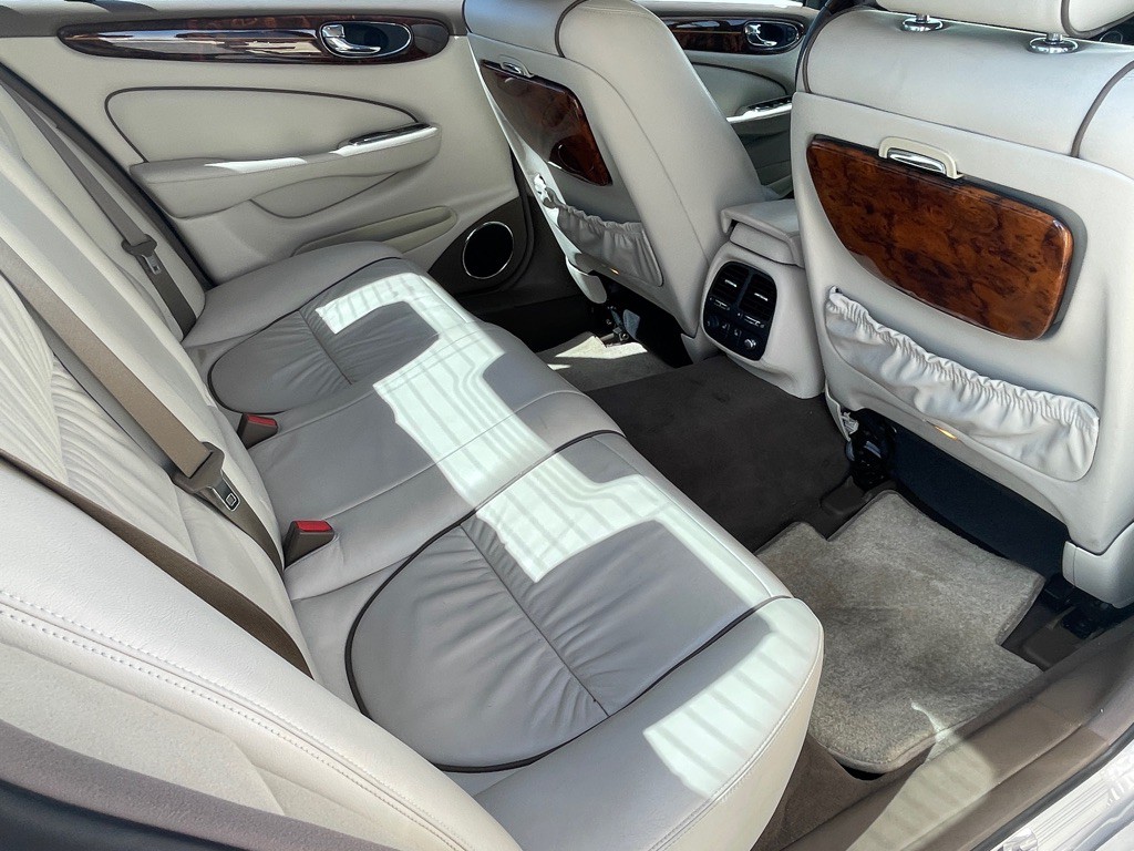 2006 Jaguar Vandenplas Image 79