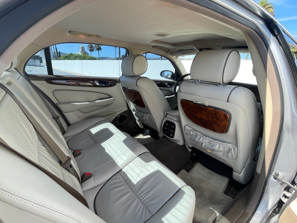 2006 Jaguar Vandenplas Image 81