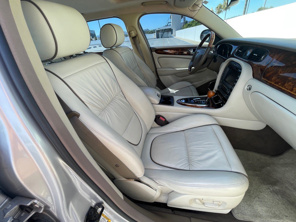 2006 Jaguar Vandenplas Image 85