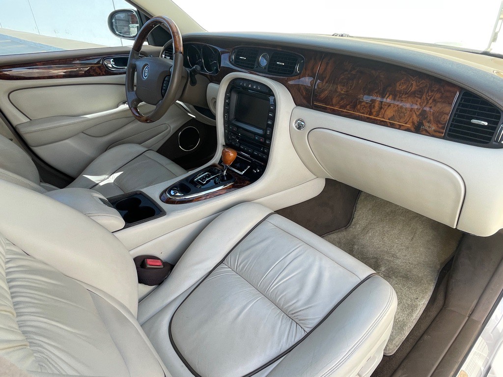 2006 Jaguar Vandenplas Image 91