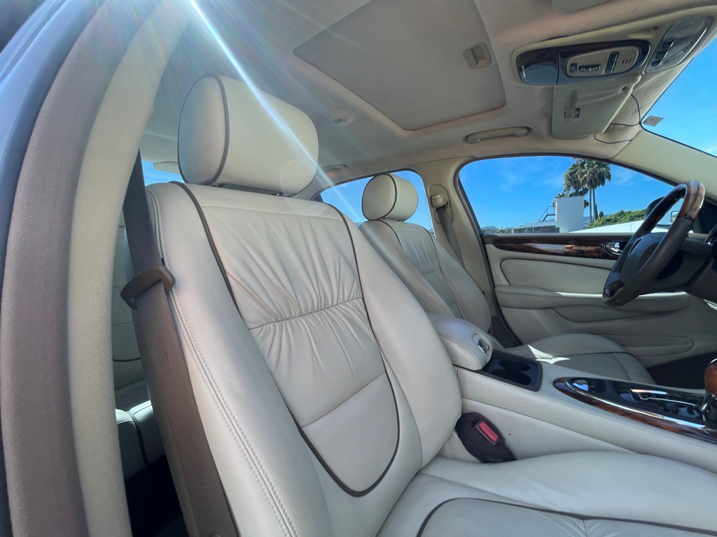 2006 Jaguar Vandenplas Image 94
