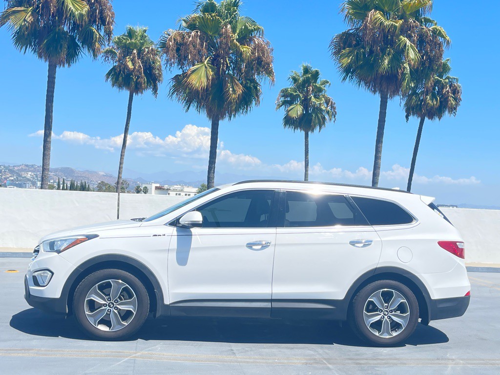 2014 Hyundai Santa Fe Image 17