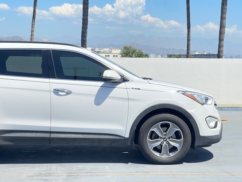 2014 Hyundai Santa Fe Image 28
