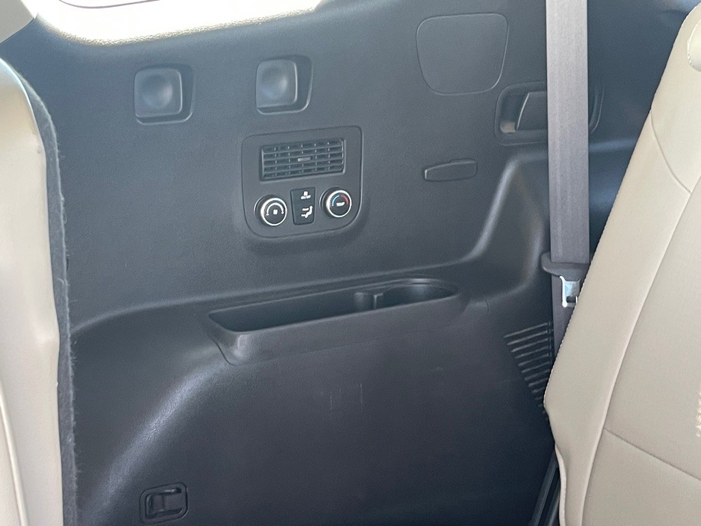 2014 Hyundai Santa Fe Image 76