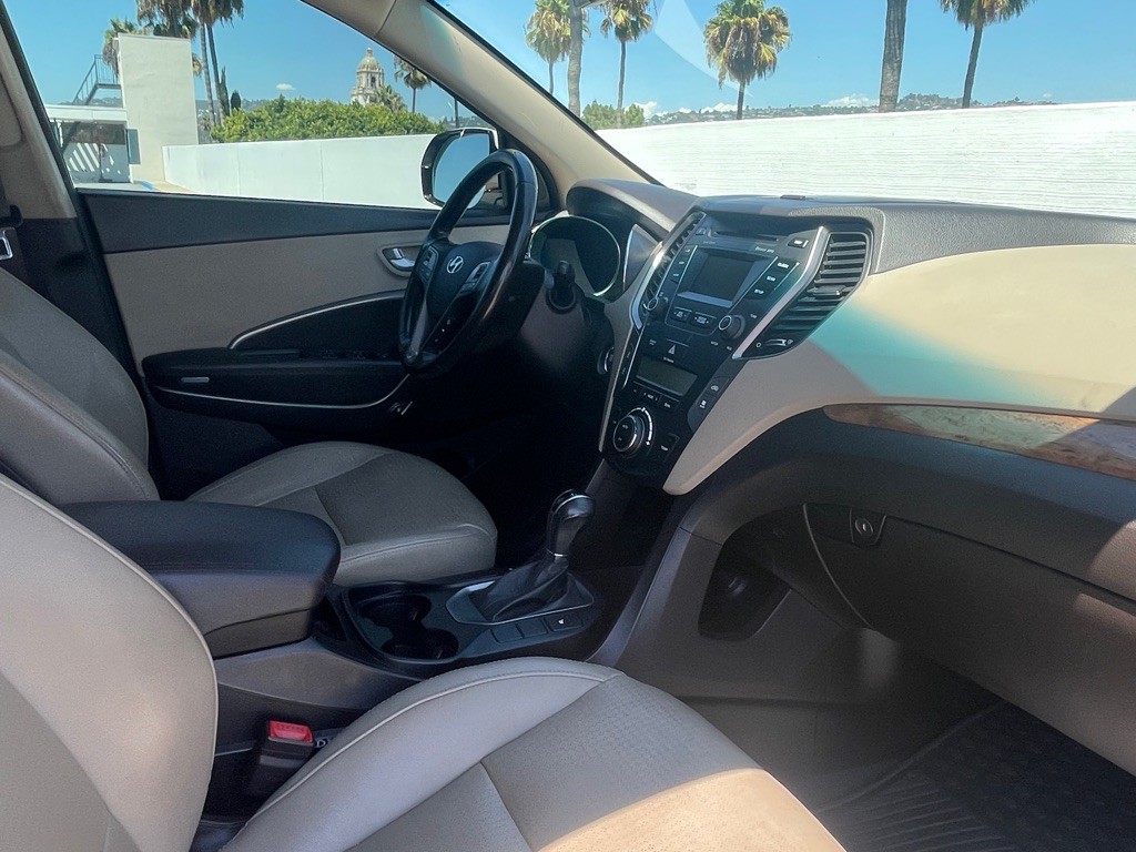 2014 Hyundai Santa Fe Image 104