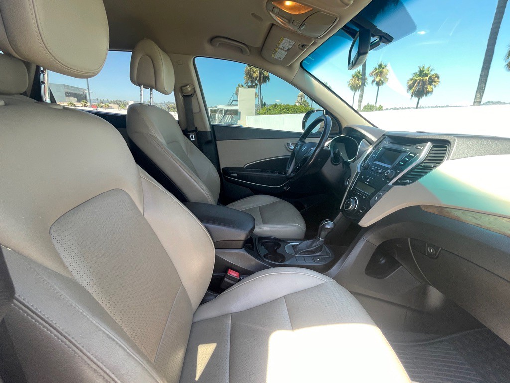 2014 Hyundai Santa Fe Image 105
