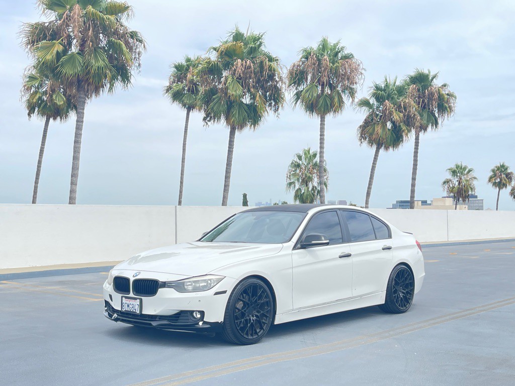 2014 BMW 3 Series Image 2