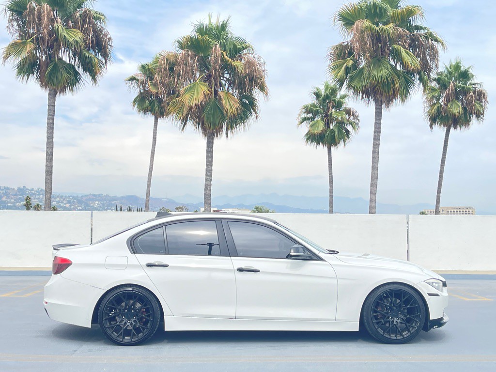 2014 BMW 3 Series Image 3