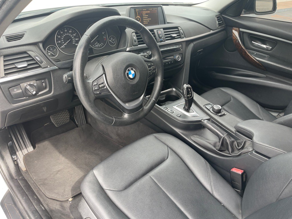 2014 BMW 3 Series Image 5