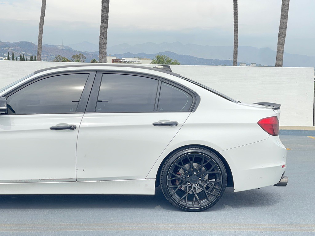 2014 BMW 3 Series Image 6