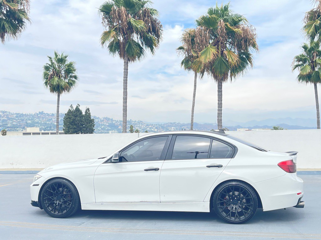 2014 BMW 3 Series Image 14