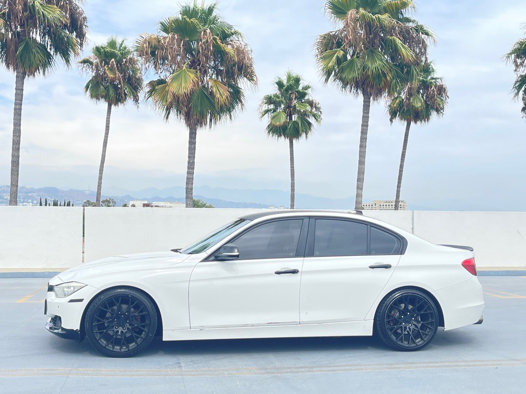 2014 BMW 3 Series Image 16