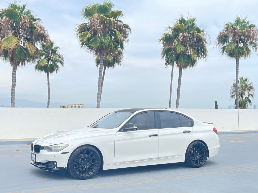 2014 BMW 3 Series Image 18