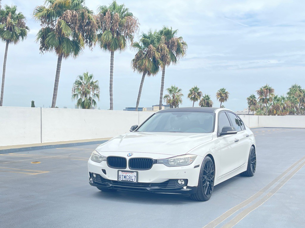 2014 BMW 3 Series Image 21
