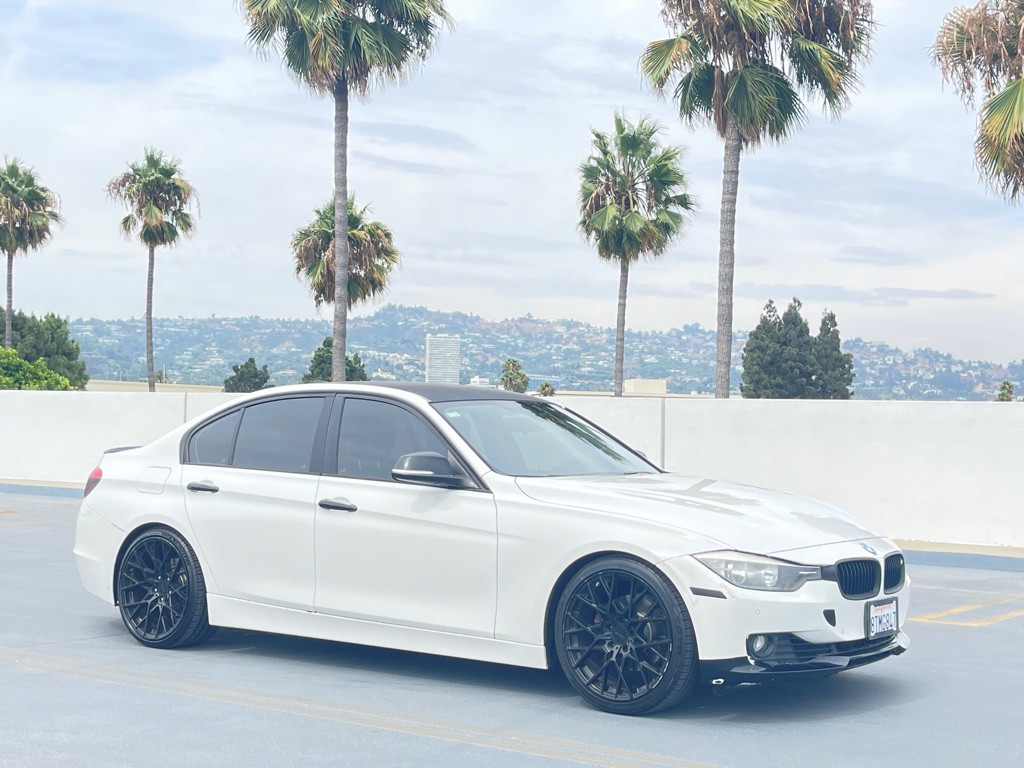 2014 BMW 3 Series Image 34
