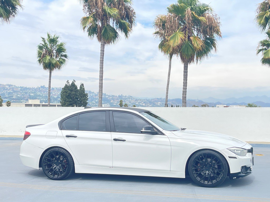 2014 BMW 3 Series Image 36