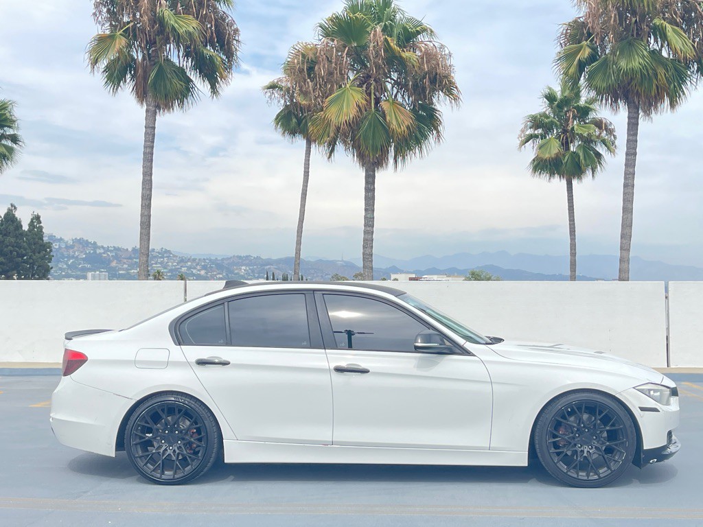 2014 BMW 3 Series Image 37