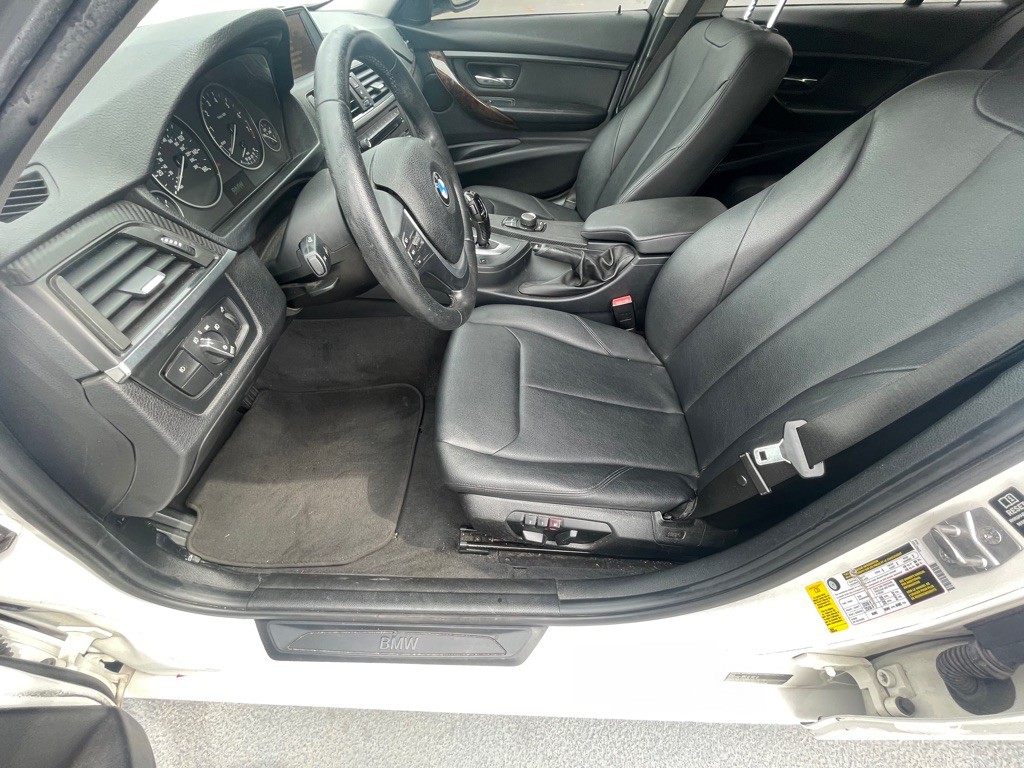 2014 BMW 3 Series Image 51