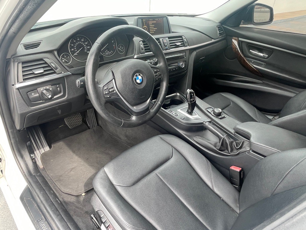 2014 BMW 3 Series Image 56