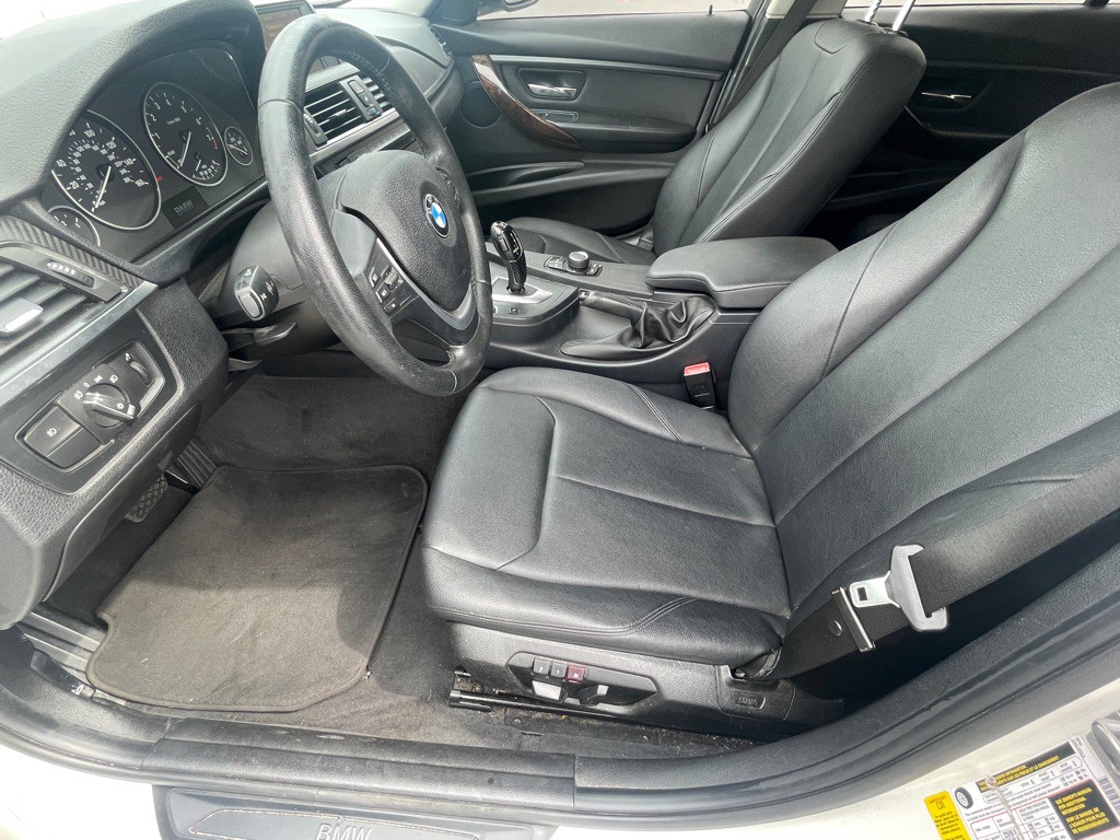 2014 BMW 3 Series Image 58