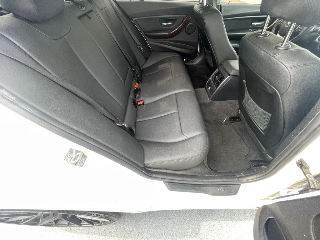 2014 BMW 3 Series Image 76