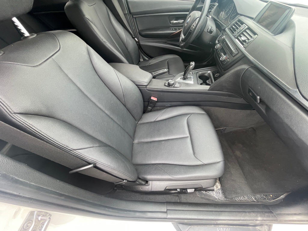 2014 BMW 3 Series Image 82