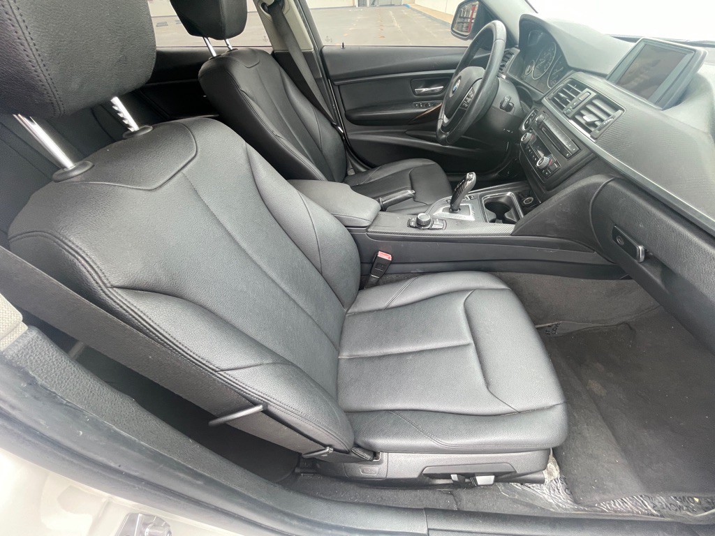 2014 BMW 3 Series Image 85