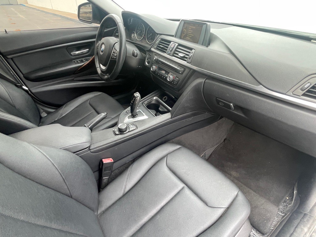 2014 BMW 3 Series Image 89