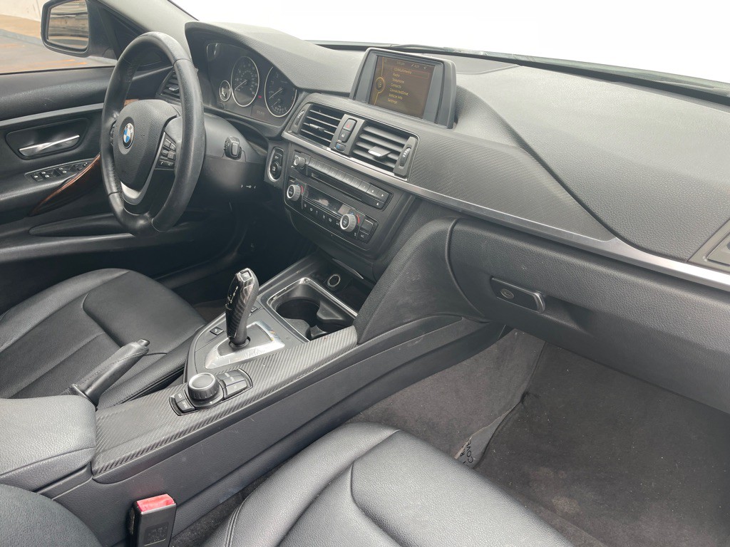 2014 BMW 3 Series Image 90