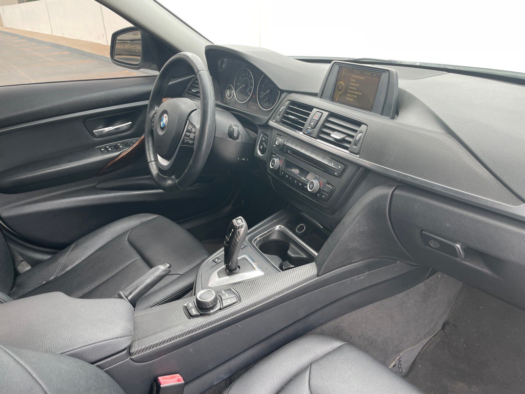 2014 BMW 3 Series Image 92