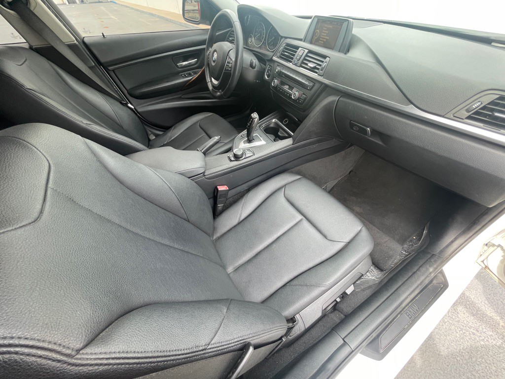 2014 BMW 3 Series Image 94
