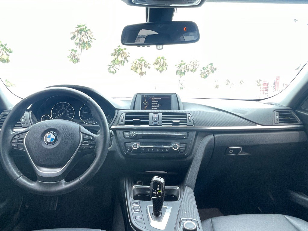 2014 BMW 3 Series Image 101