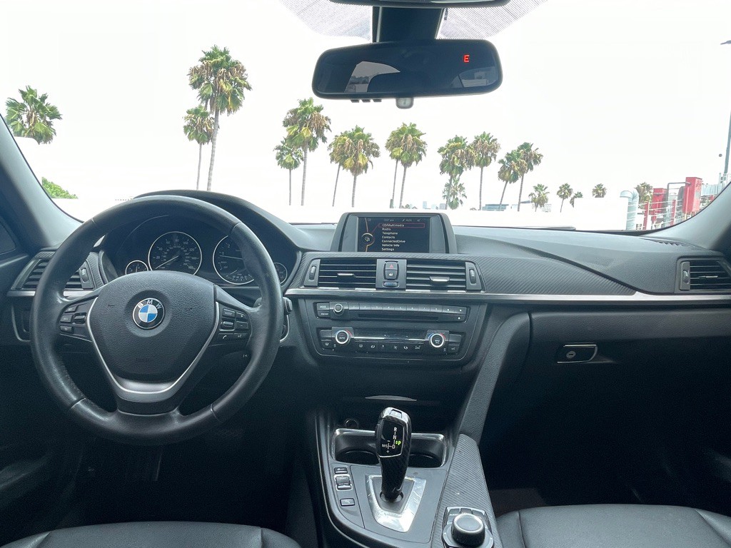 2014 BMW 3 Series Image 103