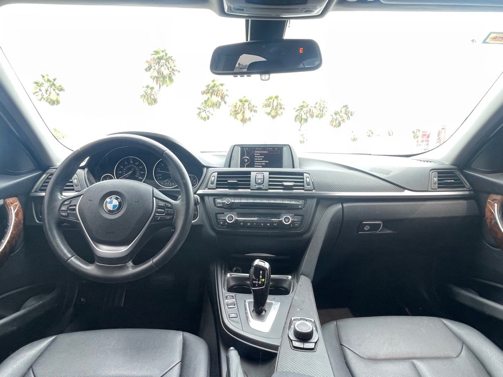 2014 BMW 3 Series Image 107