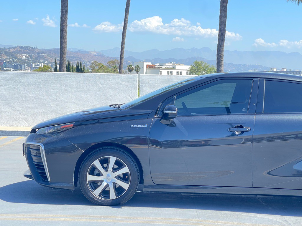 2018 Toyota Mirai Image 9