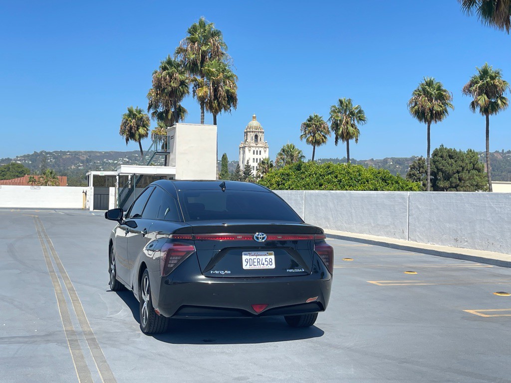 2018 Toyota Mirai Image 11