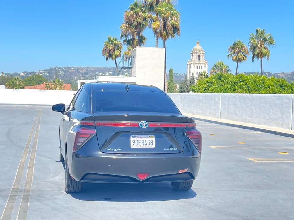 2018 Toyota Mirai Image 12