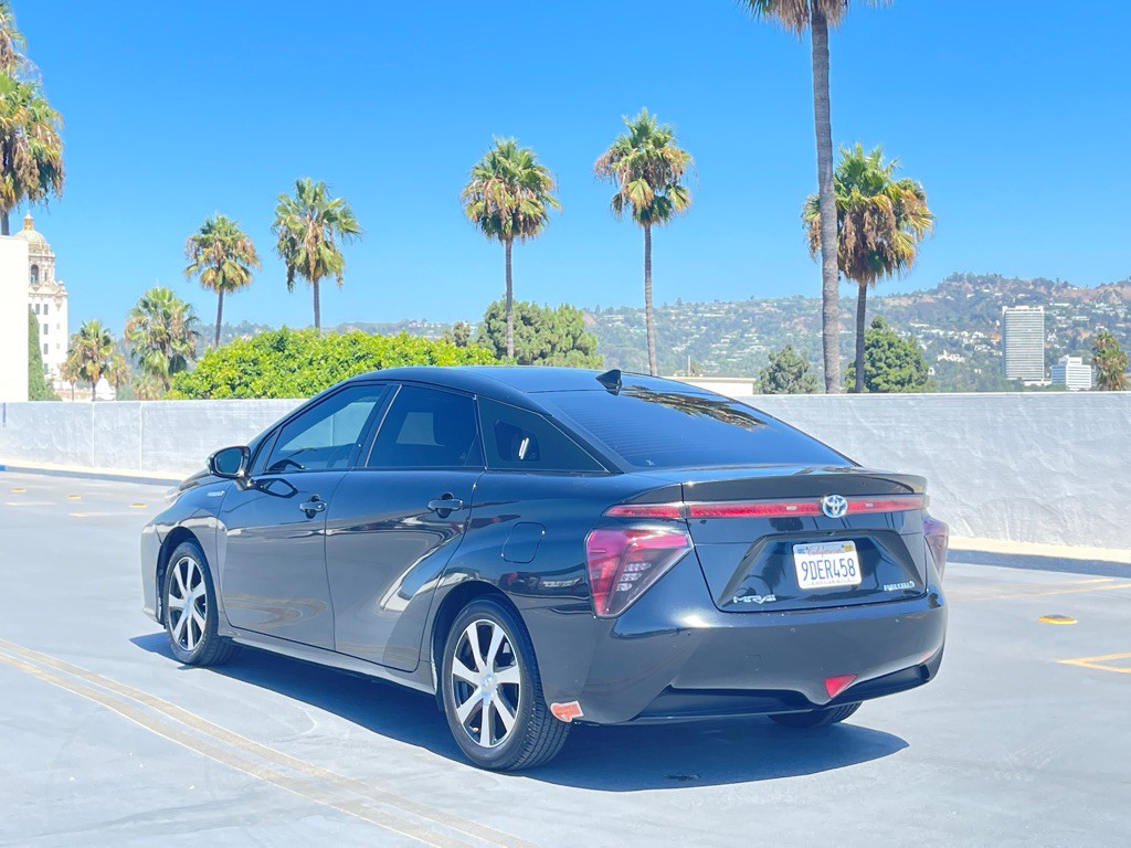 2018 Toyota Mirai Image 15