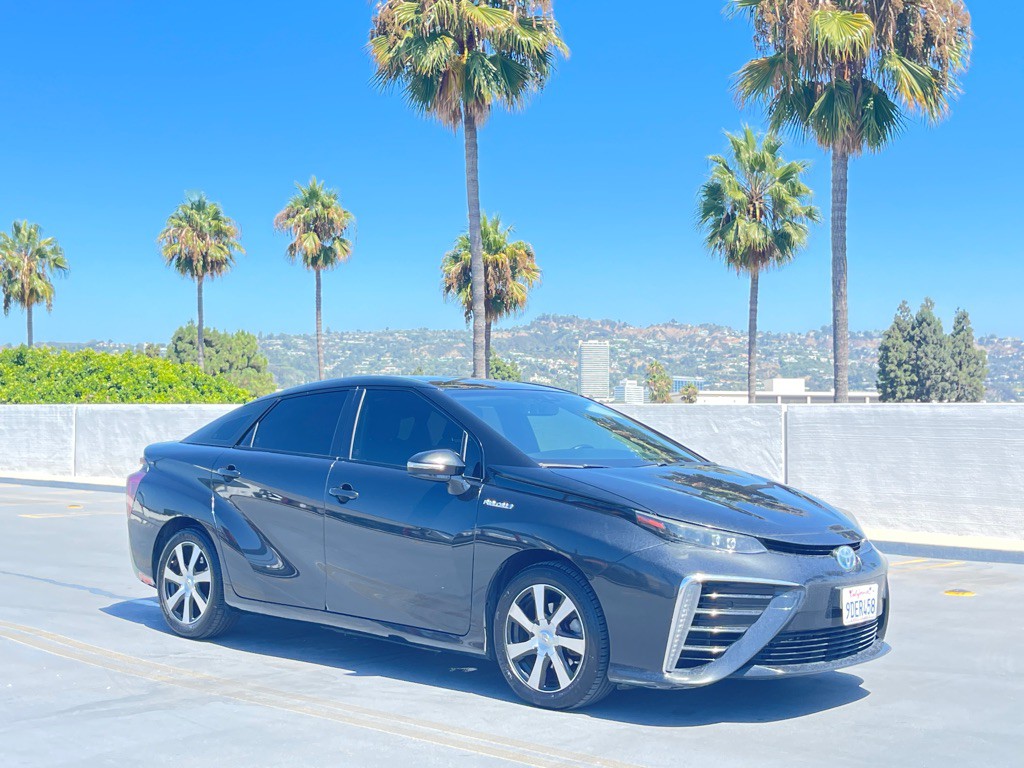 2018 Toyota Mirai Image 36