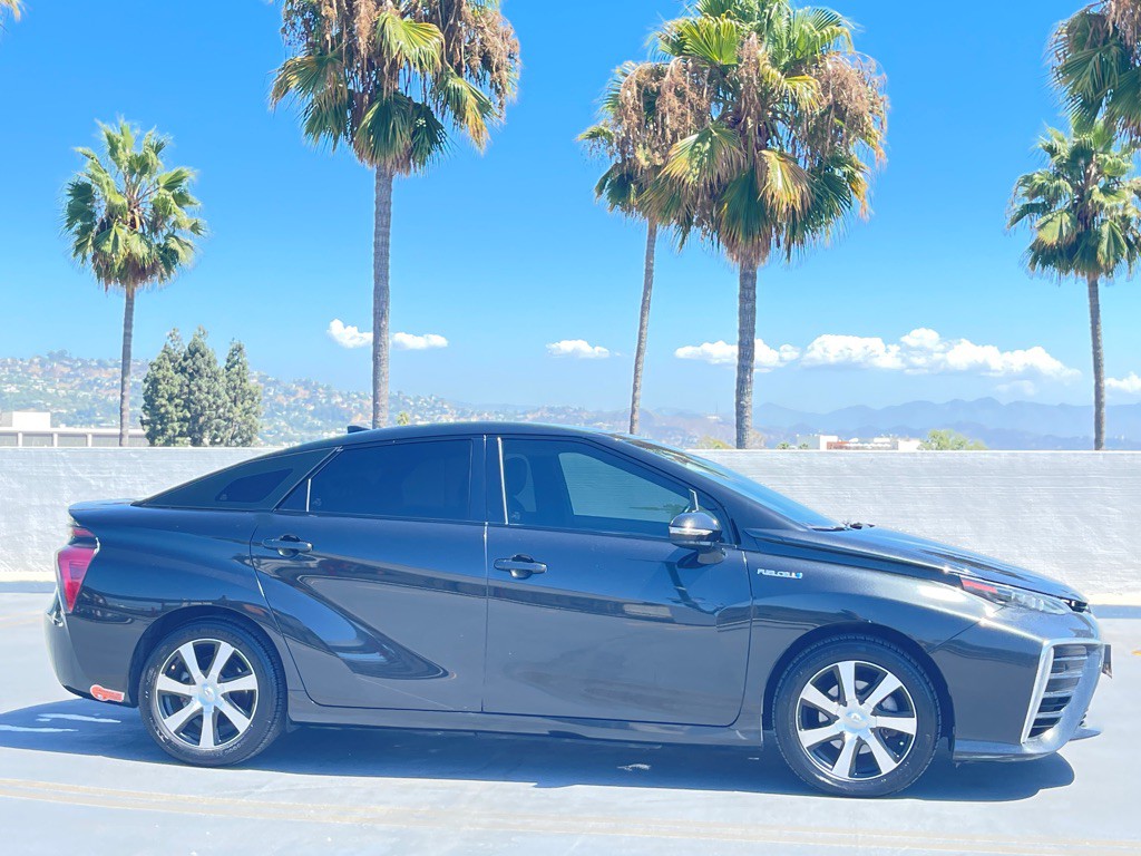 2018 Toyota Mirai Image 39