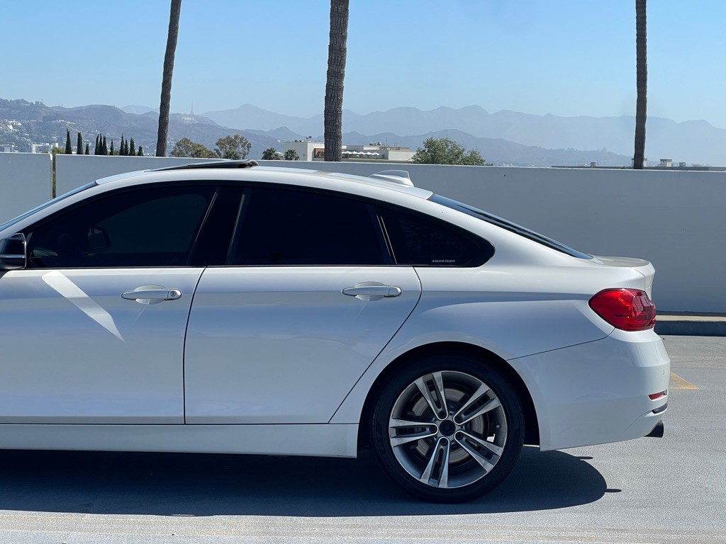 2015 BMW 4 Series Image 9