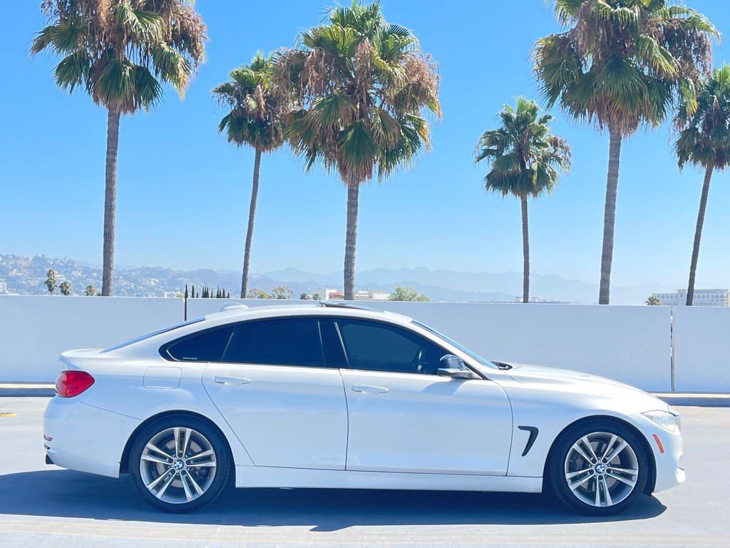 2015 BMW 4 Series Image 28